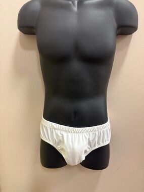 Men's White Elastic Briefs - Comfortable Everyday Fit